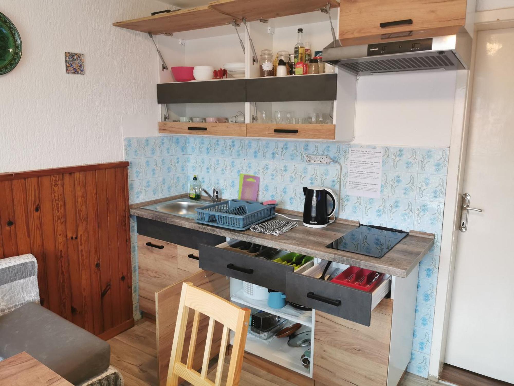 Small House In 采列 外观 照片